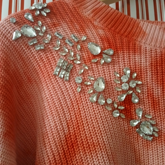 Pre-owned tye dye sweater with rhinestones size large - Picture 3 of 7